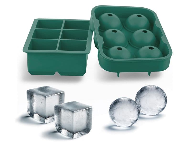 Round and square ice cubes for frozen dog treats